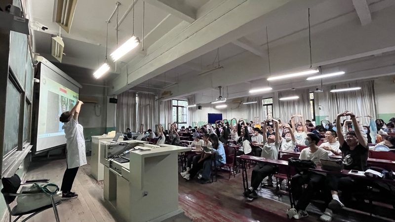 上海按摩技师薪资揭秘：影响因素与职业发展